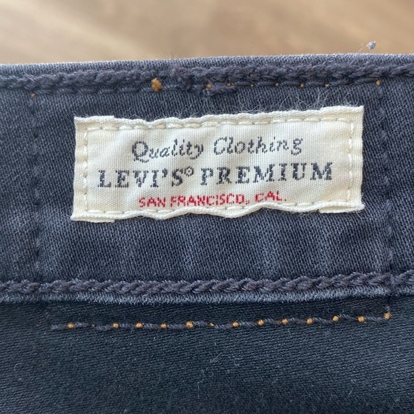 🌸Levi’s Premium 311 SHAPING SKINNY JEANS  size 25 Big E - Picture 9 of 16